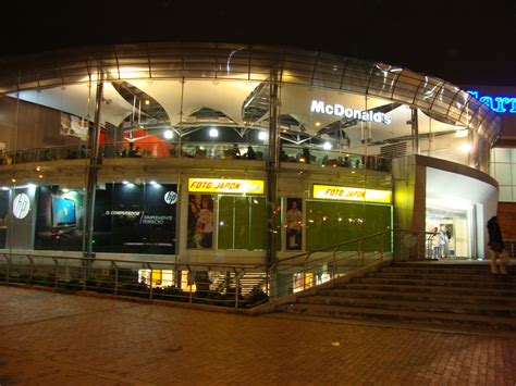 Centro Comercial Bulevar Niza - Vista de noche | CENTRO COME… | Flickr
