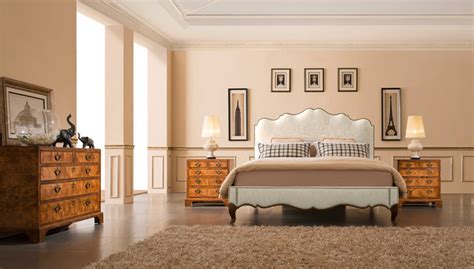 Modern luxurious italian european bedroom furniture is by far the most luxury, most well crafted and most in demand for those that want a classic bedroom. Luxury King Size Bed - Baroque Bed - Luxury Bedroom Set ...