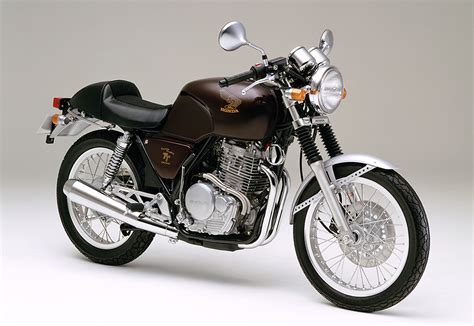 The classic honda cb350 was one of the japanese marque's most popular motorcycles. H'ness CB350派生でCB400(GB400)が2021年3月頃に発売って噂 | | 個人的バイクまとめブログ
