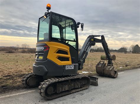 Miniekskavaator Volvo Ec25d Swedcom Infraehitus