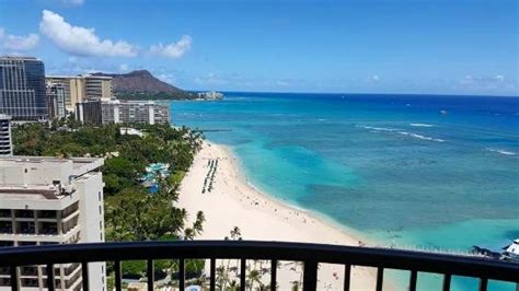 Rainbow Tower Ocean Front Room View From Balcony Picture Of Hilton Hawaiian Village Waikiki