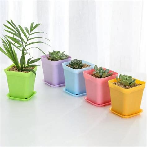 Windfall Square Plastic Planters With Drainage Garden Pot Flower Plant