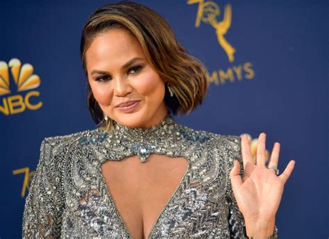 This Chrissy Teigen Moment At The 2018 Emmys Is Already