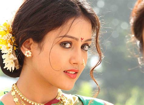 Mishti Chakraborty Beautiful Images And Hd Wallpapers