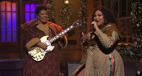 I'm reading an adventure story at the moment, excite 15. Lizzo's Guitarist Pays Tribute to Sister Rosetta Tharpe on ...