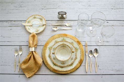 Easy Step By Step Guide How To Set Your Dining Table From Everyday To