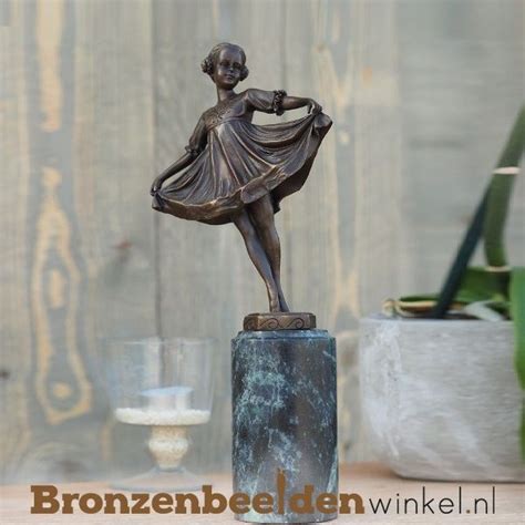 Vrouwenbeeld Ballerina Van Brons Tuinbeelden Bronzen Brons