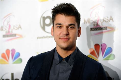 rob kardashian shows off weight loss in full body photo