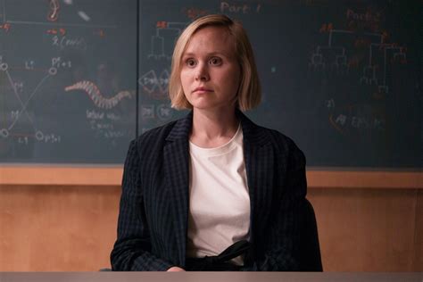 Picard Star Alison Pill Talks Coldplay Fan Fic And The Subway