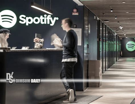 Spotify Beats Expectations With Strong Fourth Quarter User Growth