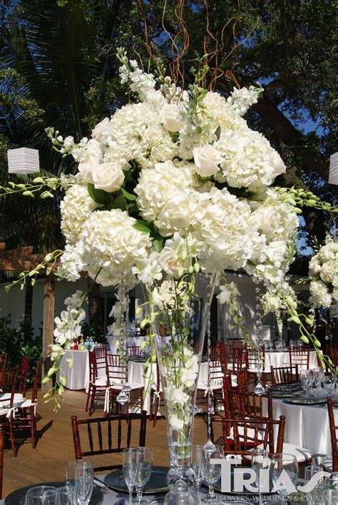 Miami Flowers Flowers In Miami Fl Trias Flowers And Ts Hydrangea Centerpiece Wedding