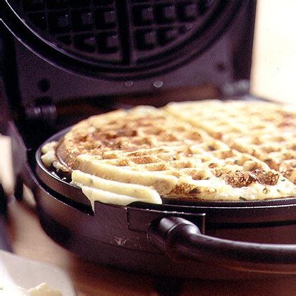 Mix everything well, cover and place in a warm place. Sour Cream, Cheddar, and Chive Potato Waffles Recipe ...