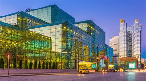 3 Things to Know About the Javits Center | Nimlok NYC