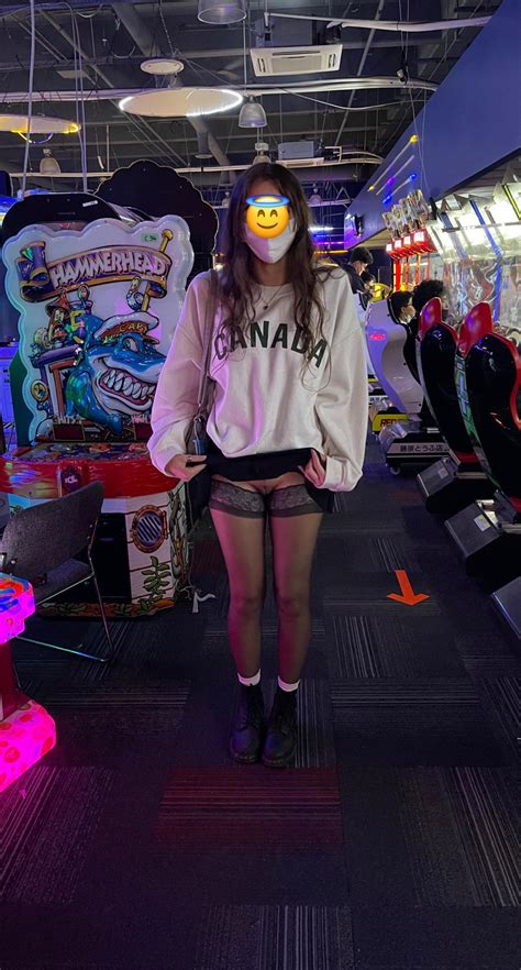 F Lashing My Pussy At The Arcade Wore This The Whole Time Scrolller