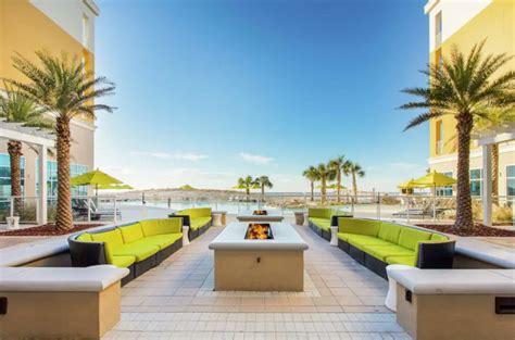 Hilton Garden Inn Fort Walton Beachfront Luxury Hotel Lazy River