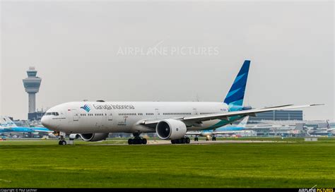 Pk Gia Garuda Indonesia Boeing 777 300er At Amsterdam Schiphol Photo Id 889035 Airplane