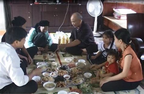 Bữa Cơm Gia đình Nơi Nuôi Dưỡng Tâm Hồn Người Việt Sở Văn Hoá Thể