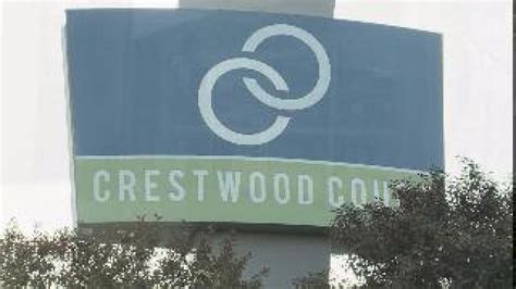 Crestwood Residents Protest Delay In Mall Redevelopment Fox 2