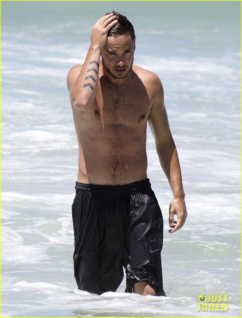 One Directions Liam Payne Shirtless Surf Session Photo 2976218