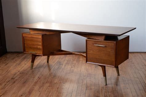 Mid Century Modern Desks To Turn Writers Into Bestsellers Roomssolutions