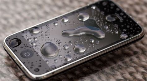 Iphone Fell In Water Easy Steps To Fix If You Dropped Iphone In Water