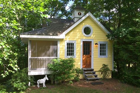 You book direct with the owner, no booking fee, no fuss. Little Yellow Cottage New Paltz - Kitchen wash/dry ...