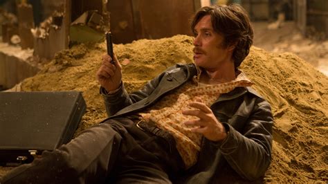 Na década de 1970, em boston, uma mulher planeja o. Foto de Cillian Murphy - Free Fire: O Tiroteio : Foto ...
