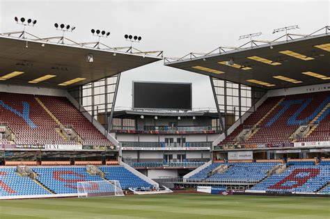Arriving at turf moor from city centre. Residence #60 | 'Turf Moor' Burnley FC - SoccerBible