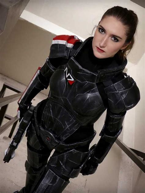Mass Effect N7 Armor Imgur Mass Effect Cosplay Cosplay Woman