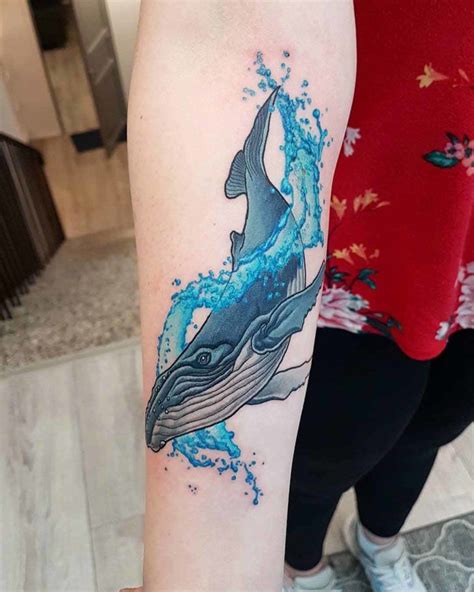 Blue Whale In Water Best Tattoo Ideas Gallery Whale Tattoos Shark