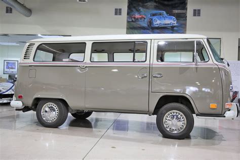 1972 Volkswagen Microbus Fusion Luxury Motors