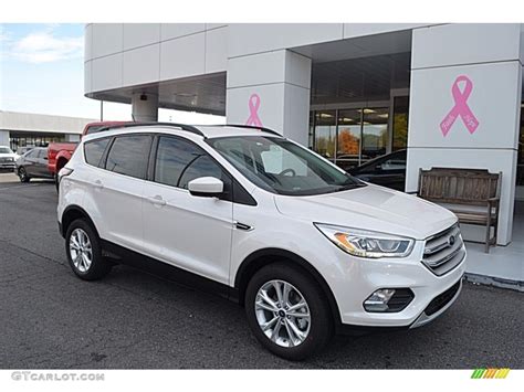 White Platinum 2018 Ford Escape Sel Exterior Photo 123653209