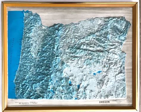 Vintage 1957 Oregon 3d Kistler Graphics Raised Relief Map Plastic