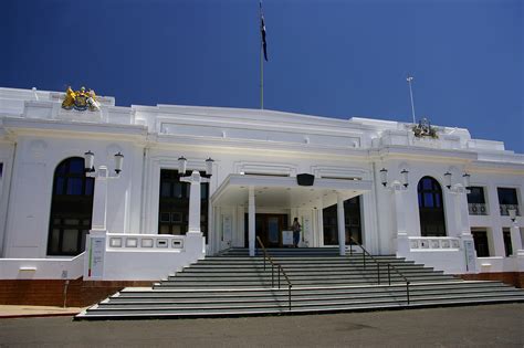 Fileold Parliament House Canberra Front Entrance