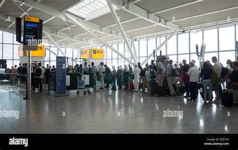 Departure Gate High Resolution Stock Photography And Images Alamy