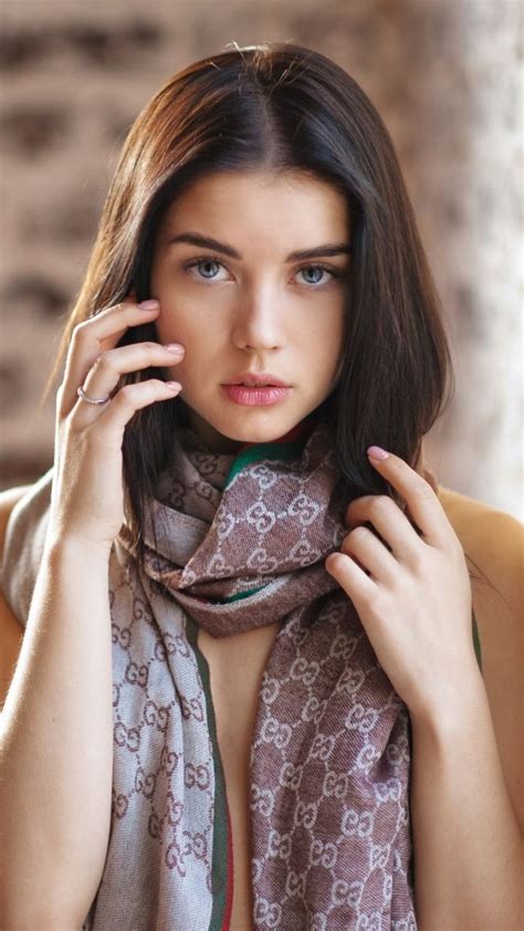 Download 720x1280 Wallpaper Woman Woman Model Pretty Stare Brunette