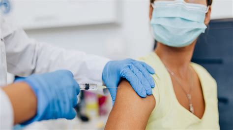 Covid 19 Vaccine Receives Full Fda Approval