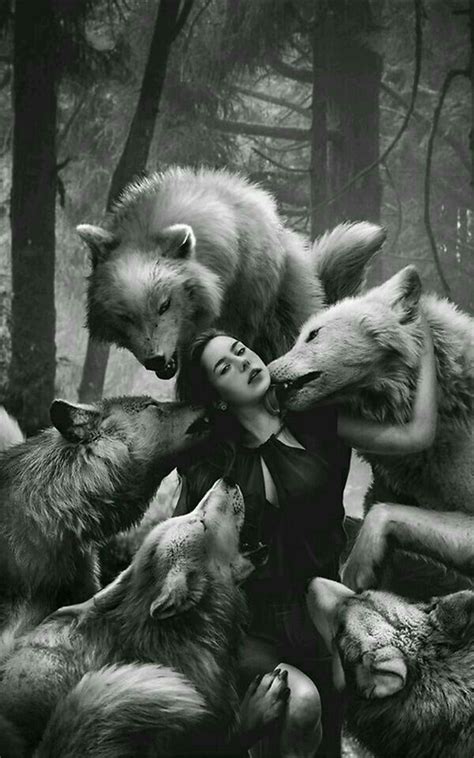 They Threw Her To The Wolves But She Became Their Alpha Unknown