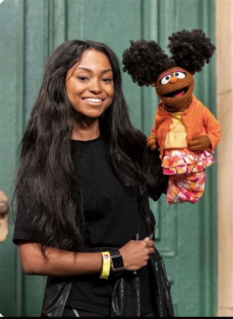 Metroplex Boomin On Twitter Rt True2thestory Megan Piphus Peace Became Sesame Streets First