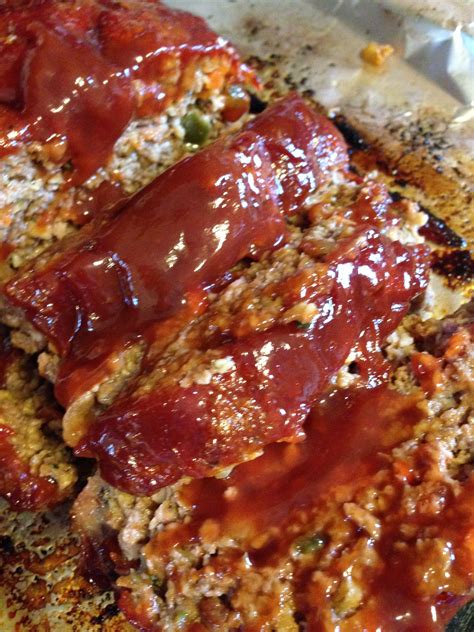 I substituted ground turkey for the beef, and followed the most helpful suggestions of. 2 Lb Meatloaf At 325 : 2.5 lbs meatloaf mix 1 cup parsley ...
