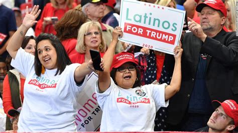 trump dice que puede llamar a los latinos como le dé la gana porque lo aman cnn video