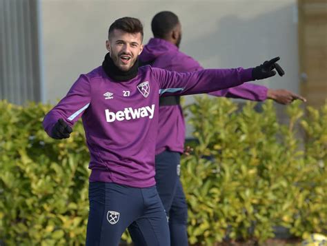 West Ham Fans React To Report Claiming Albian Ajeti Could Be Sold In January