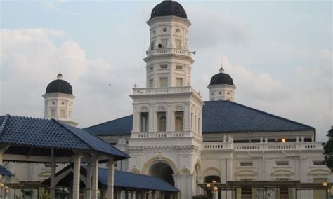 ˈjohorˈbahru adalah ibu kota negara bagian johor, malaysia. 11 Tempat Wisata Menarik di Johor Bahru yang Paling ...