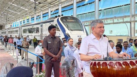 Honble Union Minister For Railways Shri Ashwini Vaishnaw Visits Icf