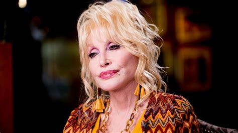 Dolly Parton Birthday 5 Great Achievements From Her 70s So Far