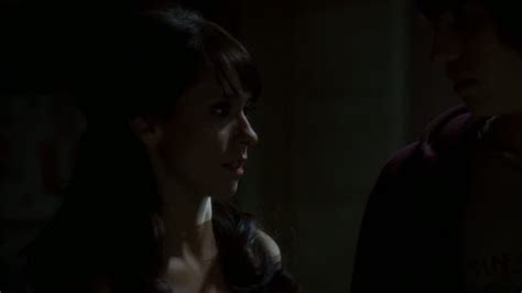 JLH In Ghost Whisperer 1x06 Homecoming Jennifer Love Hewitt Image