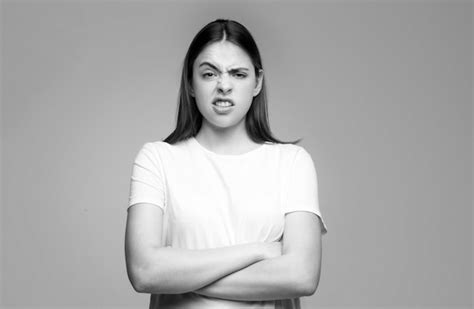 Gritando Odio Rabia Mujer Enojada Emocional Emociones Humanas Concepto De Expresión Facial