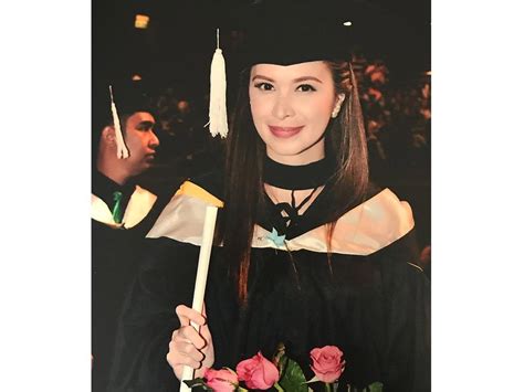 In Photos Celebrities Who Got Their College Degree At 30 Gma Entertainment