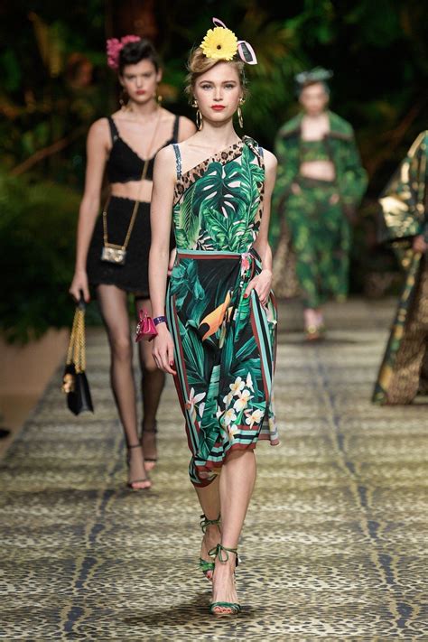 Dolce And Gabbana Spring 2020 Ready To Wear Fashion Show Fashion Dolce