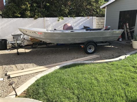 Aluminum Valco 16 Skiff Bloodydecks